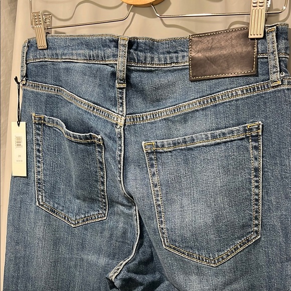 Women’s BR relaxed flare jeans NWT - Picture 3 of 6